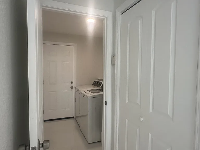 230 Annapolis Ln — Photo 11