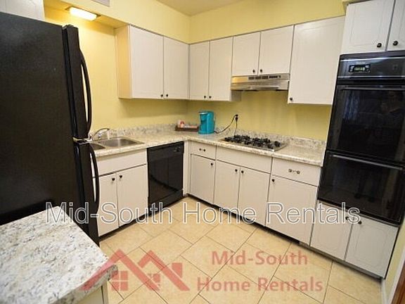 4th image of 129 Stonewall St APT 7