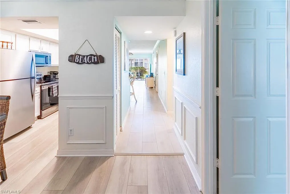 3 bed, 2.0 bath, 1374 sqft, $6,500 — Photo 4
