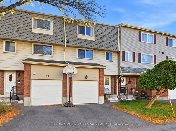 2415 Southvale Cres #71, Ottawa, ON K1B 4T9