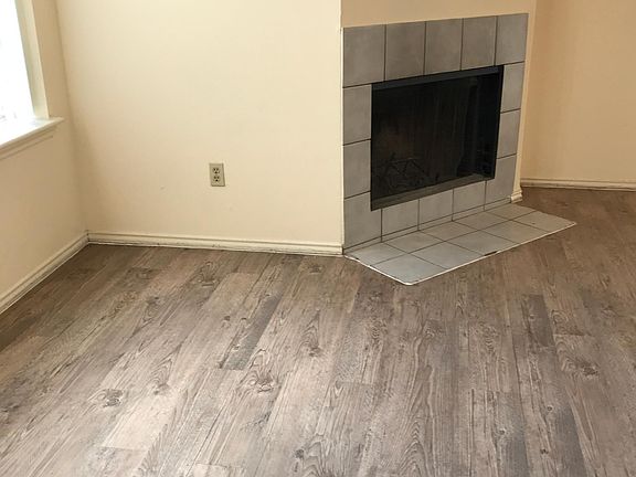 3rd image of 722 S Oak St APT D