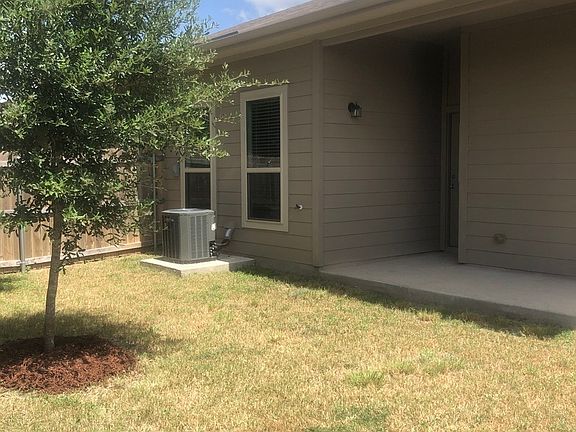 4th image of 2231 & 2233 Avery Village