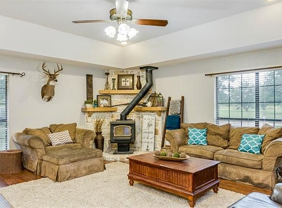 2nd image of 3240 County Road 1227