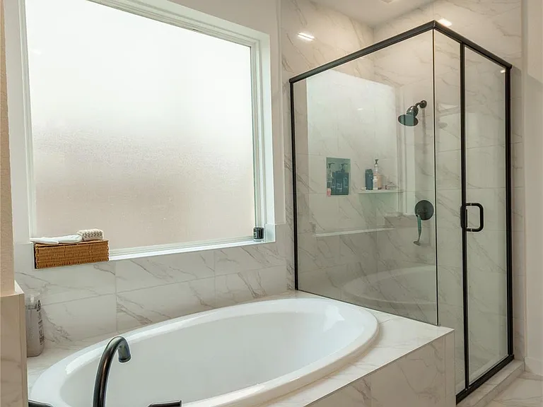 31422 Beacon Cove Trl — Photo 39