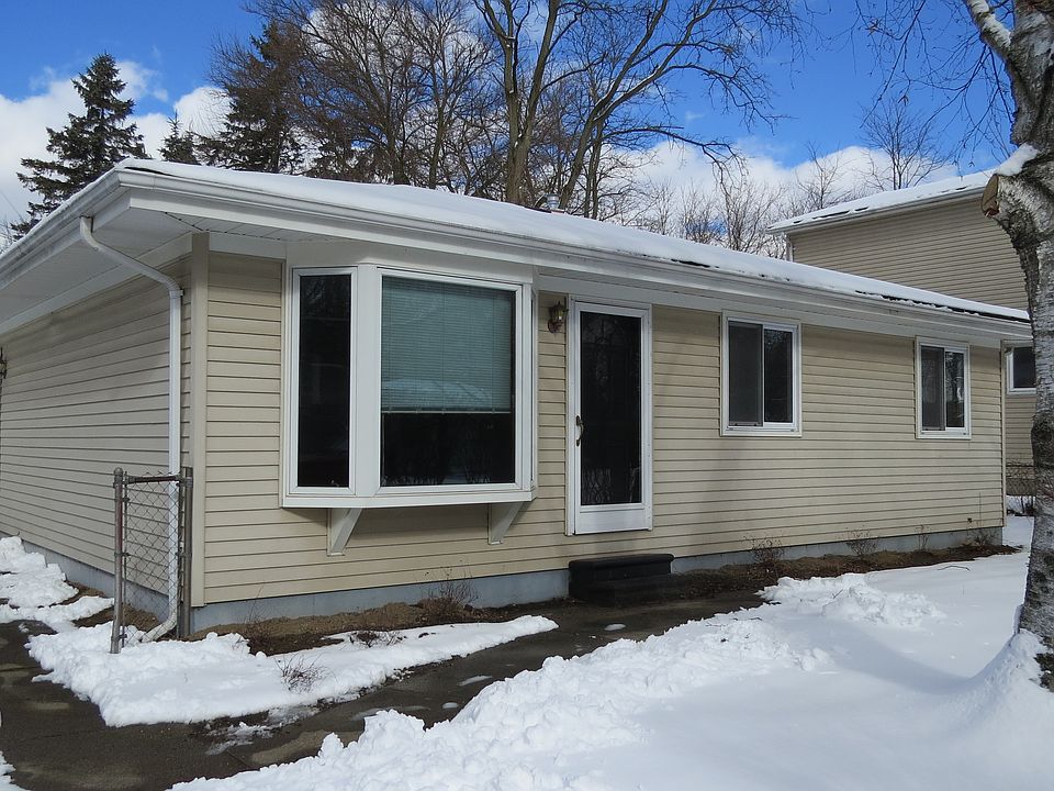 1st image of 9010 Gladys Ave