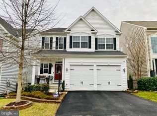 3593 Eagle Ridge Dr, Woodbridge, VA 22191