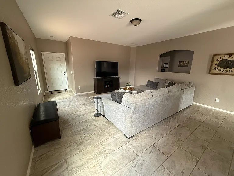 3813 Big Bend St — Photo 3