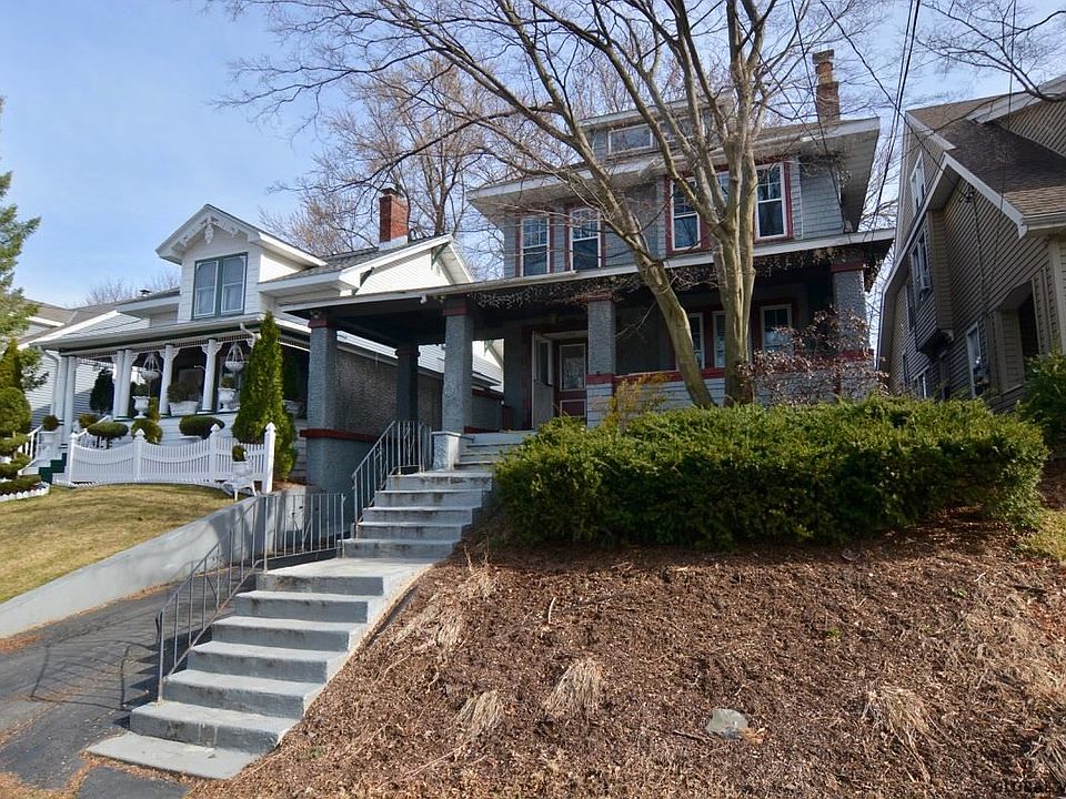 1st image of 799 Park Ave