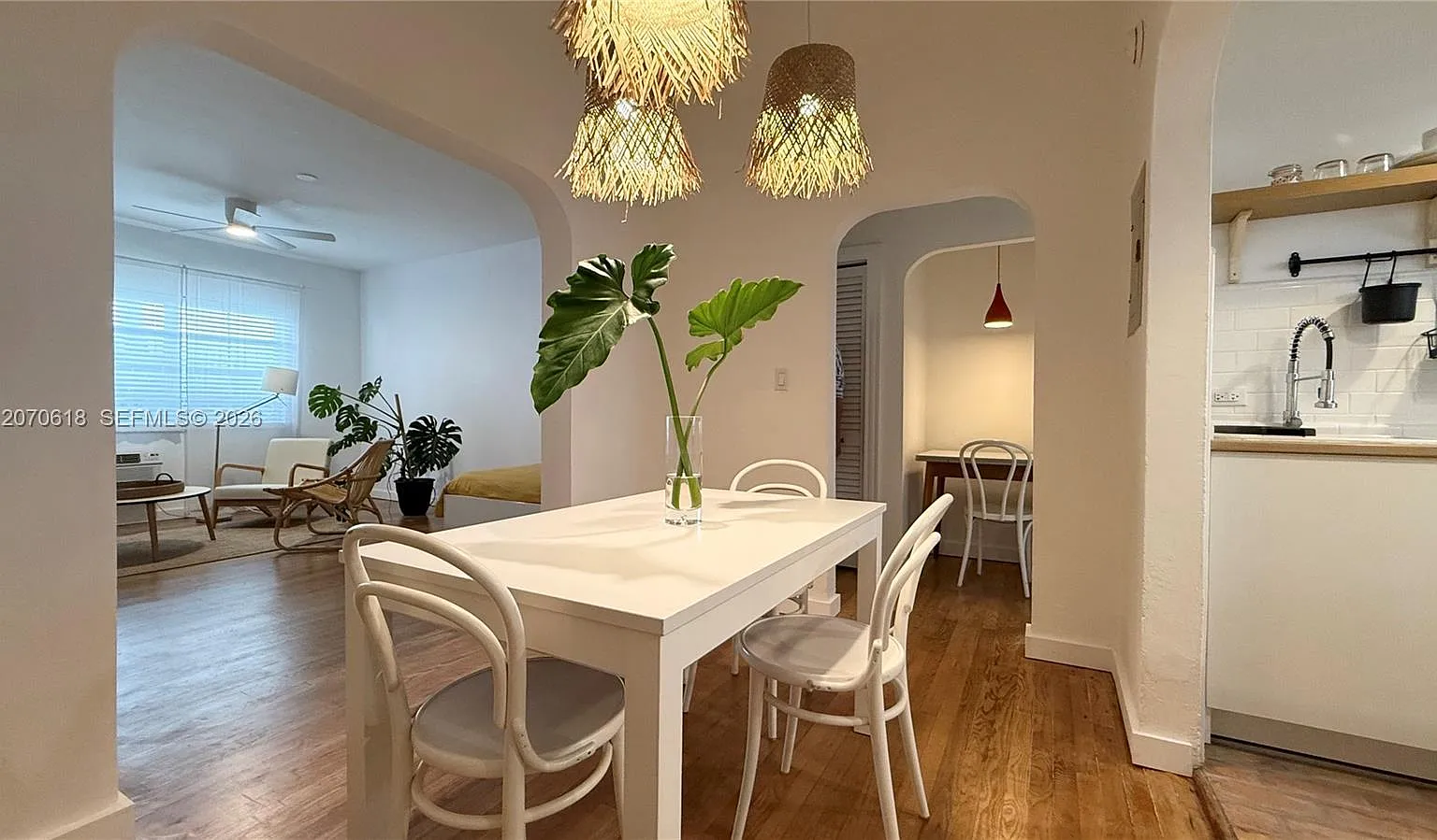 The Vintage East Condo — Photo 1