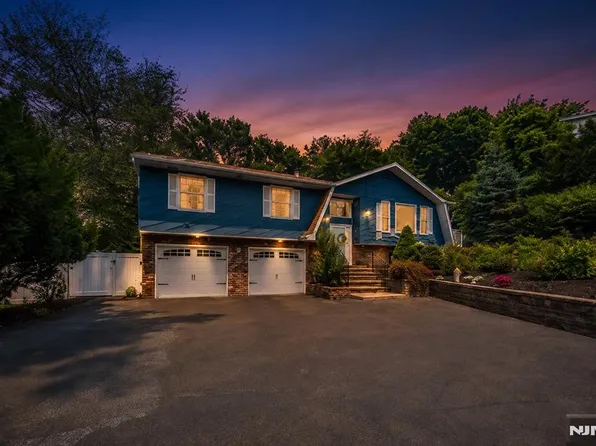 364 Piermont Ave, Hillsdale, NJ 07642