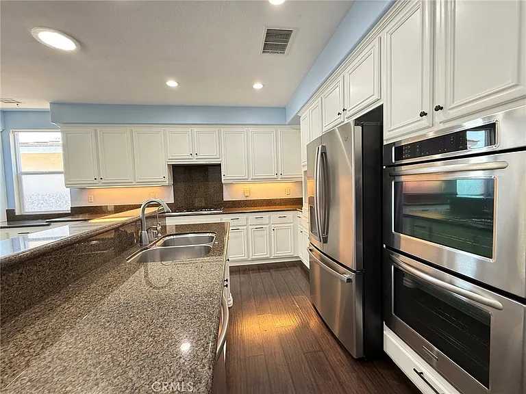 27949 Breakwater Ct — Photo 7