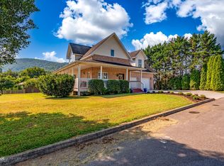3230 Sybill Lee Ln, Sevierville, TN 37876