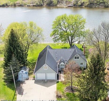 2nd image of 4941 Skyline Dr