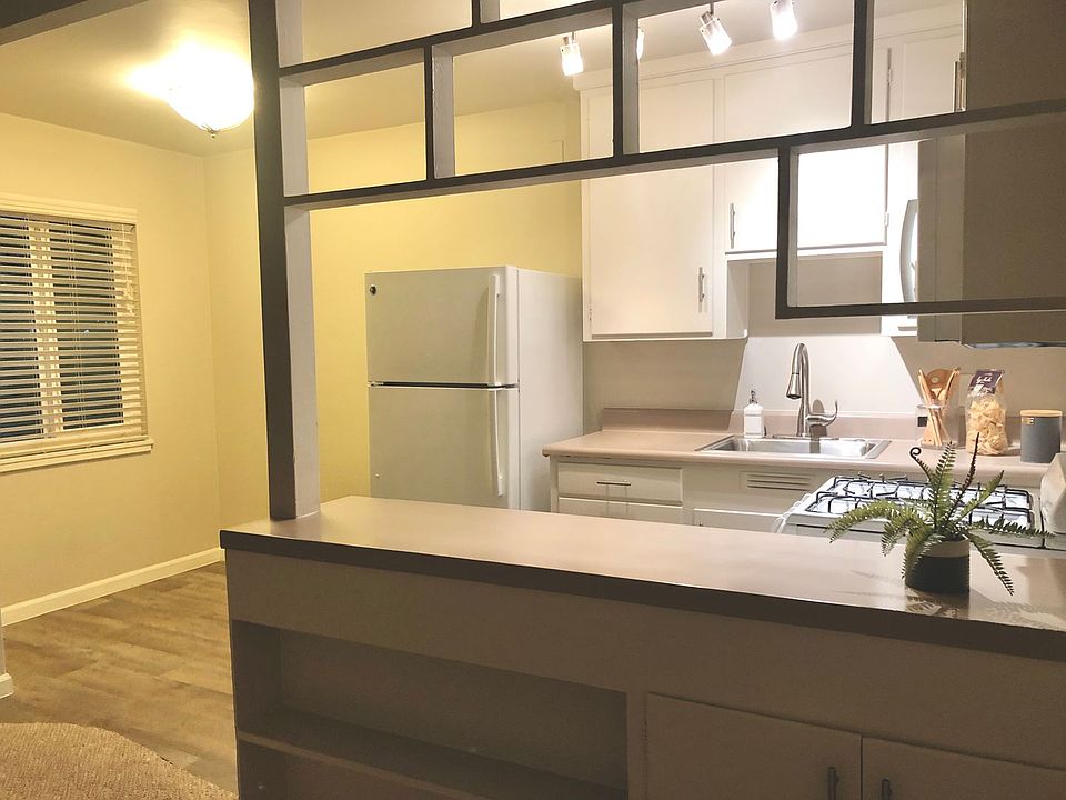 1st image of 1808 N St APT 5