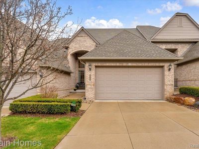 5808 Knob Hill Cir, Clarkston, MI, 48348
