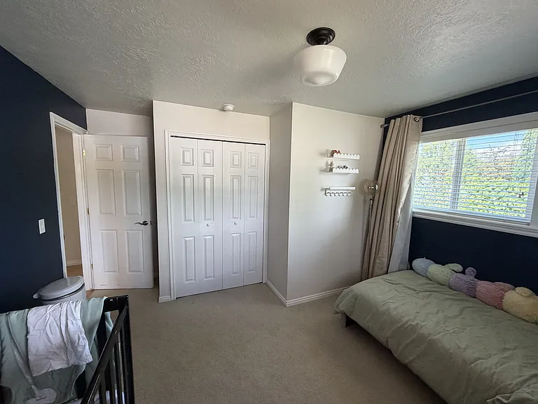 2480 Eastbourne Dr — Photo 5