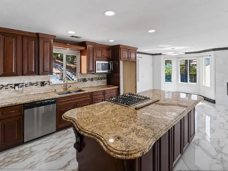 1710 Lotus Ln #A — Photo 7