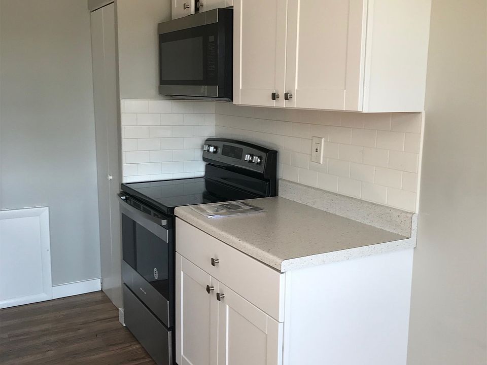 1st image of 302 Lafayette St