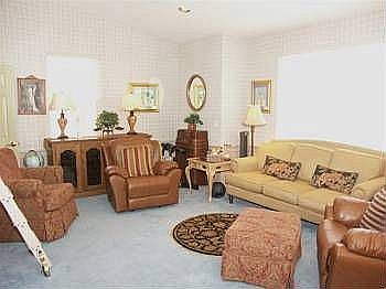 5th image of 1000 Pettit Ct