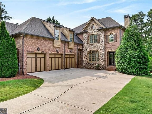 5th image of 483 McGinnis Way