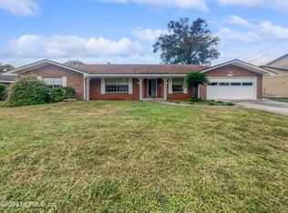 960 Park Forest Ln, Jacksonville, FL 32211