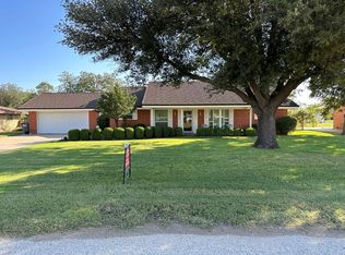 905 S Bois D Arc St, Roscoe, TX 79545
