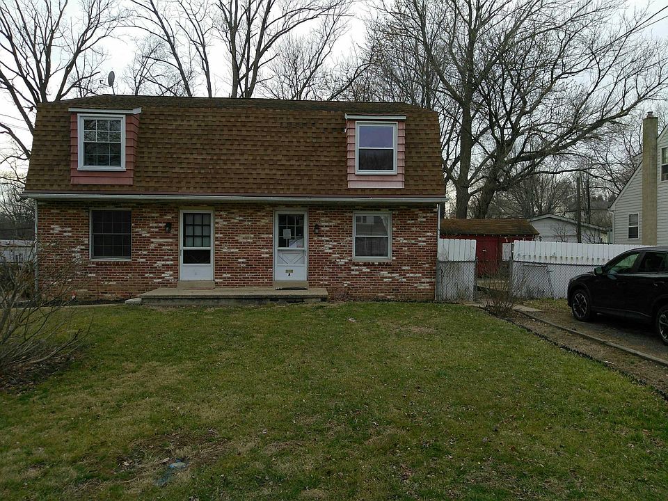 1st image of 310 Garden Ave #A