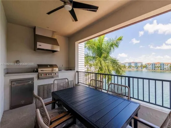 4714 NW 84th Ct, Doral, FL 33166