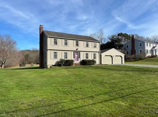 32 Pleasant St, Wenham, MA 01984