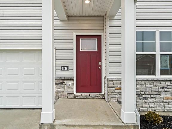 2nd image of 6138 Lakefield Pl
