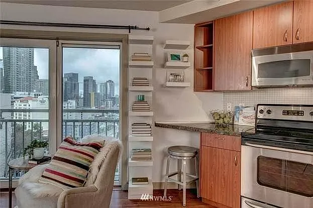 103 Bellevue Ave E #308 — Photo 2