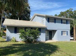 910 W Line St, Leesburg, FL 34748