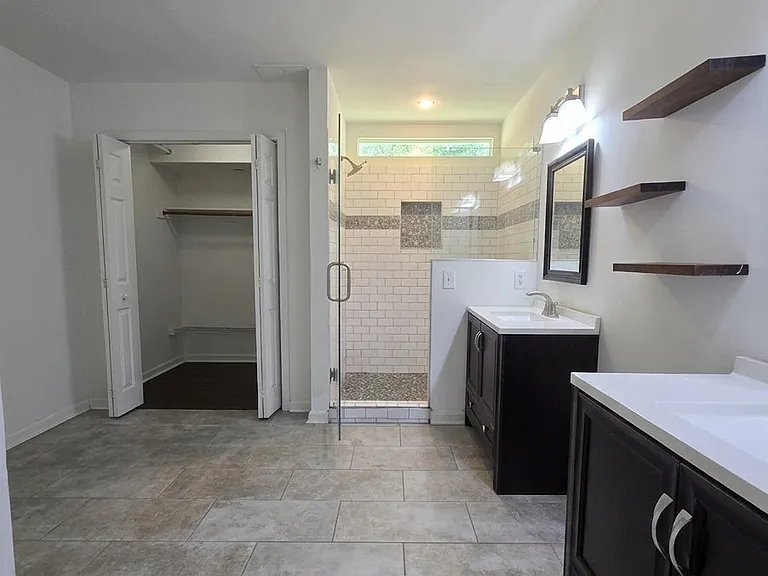 3270 Stratton Ln — Photo 8