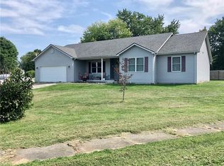325 Jackson St, Hartsville, IN 47244