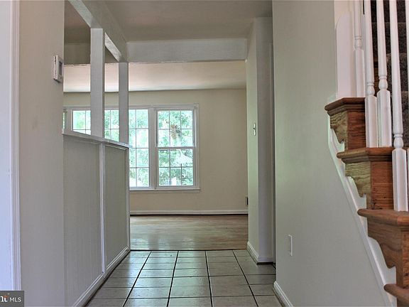 3rd image of 13136 Putnam Cir