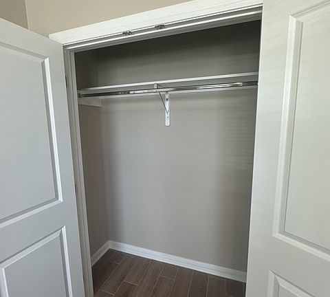 Closet Bedroom 1