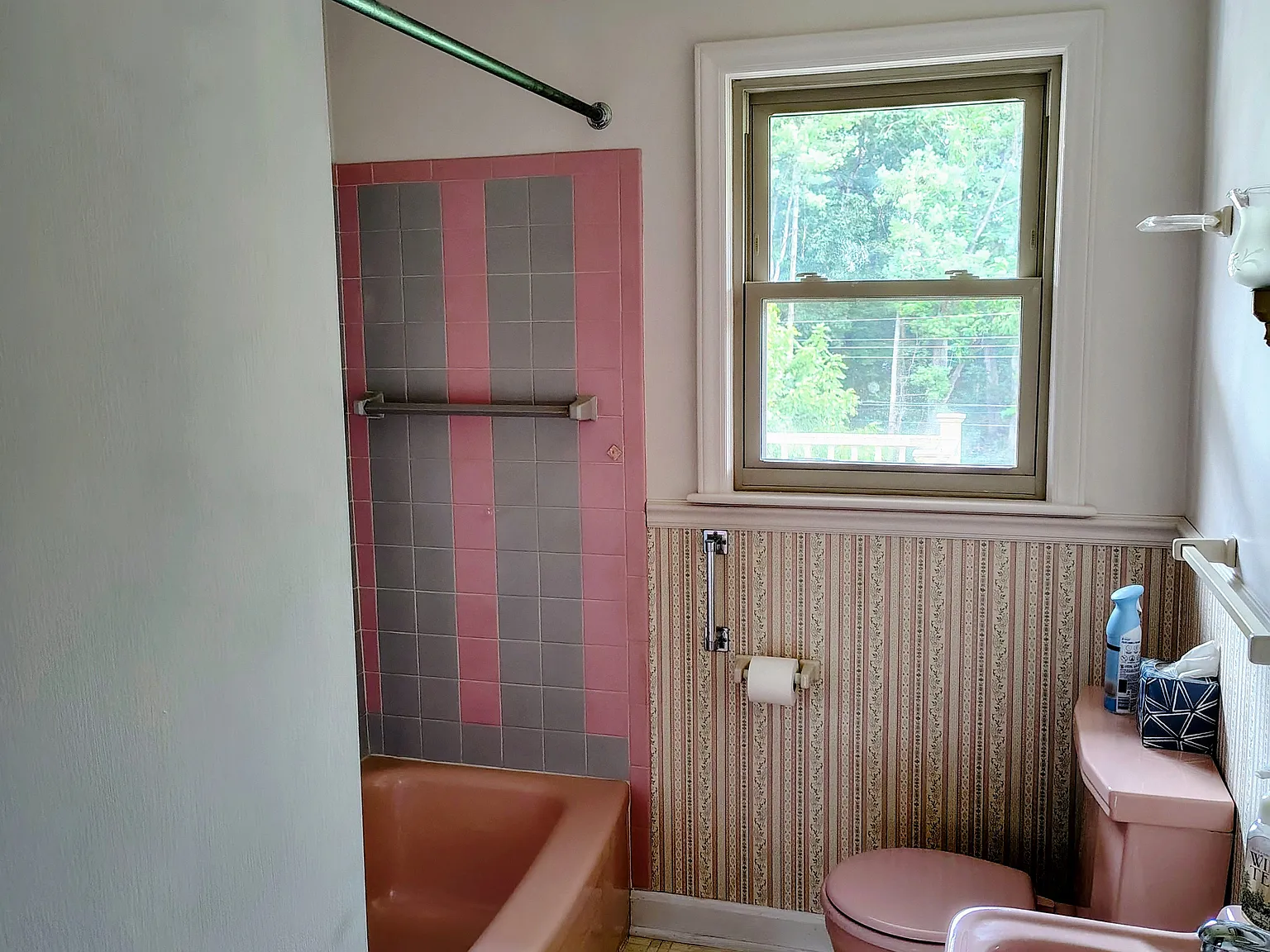 3 bed, 1434 sqft, $1,850 — Photo 4
