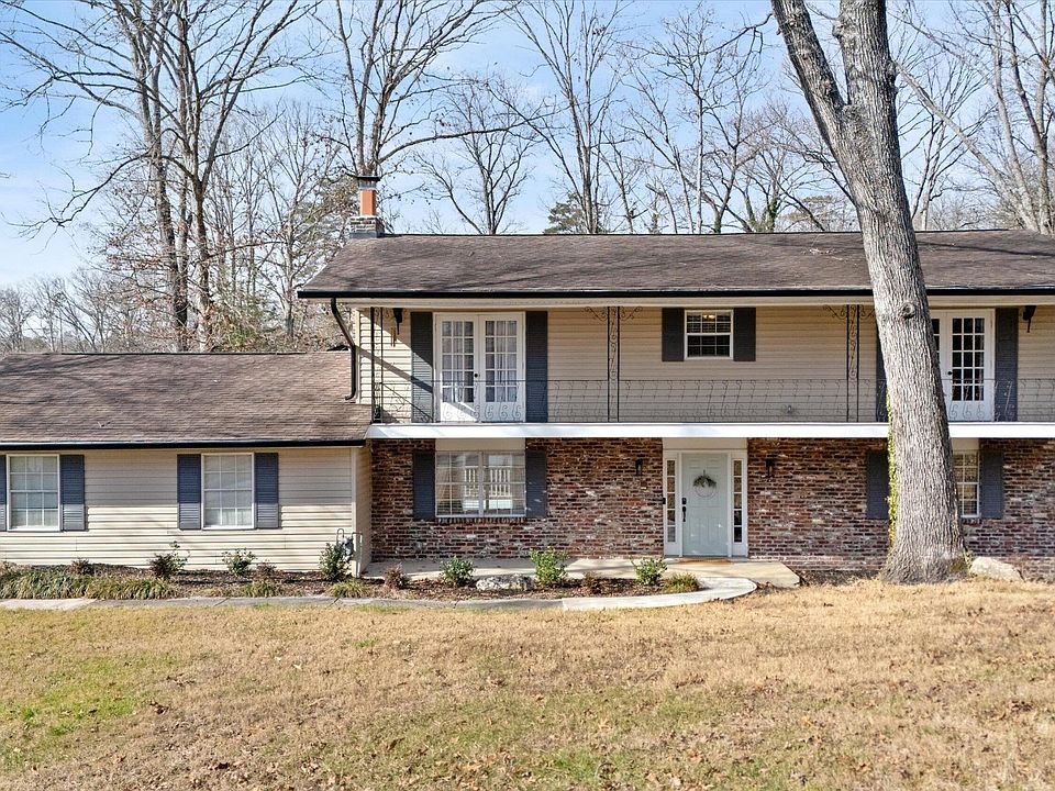 1st image of 1900 Northwood Dr