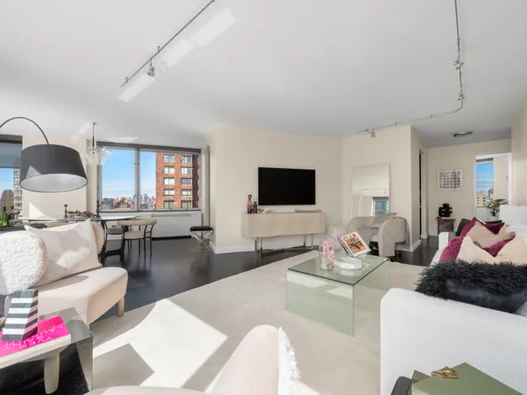 150 Columbus Avenue 22A image 3 of 14