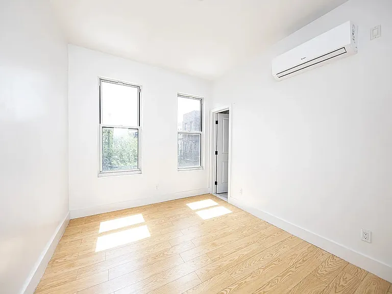 202 Knickerbocker Ave #3L — Photo 11