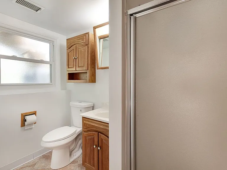3990 Hudson Dr — Photo 13