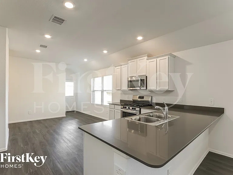 18438 Summit Ranch Dr — Photo 6