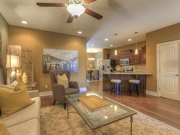 3rd image of 537 Vintage Green Ln #73