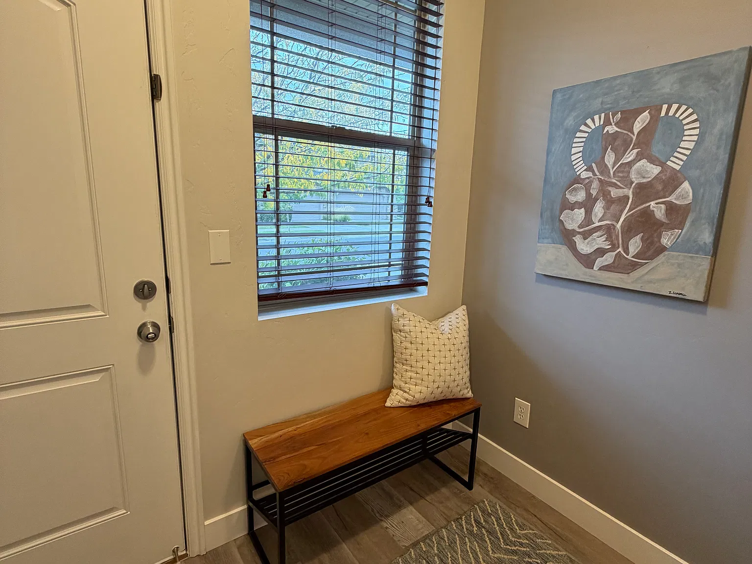 3 bed, 2.5 bath, 1631 sqft, $2,650 — Photo 2