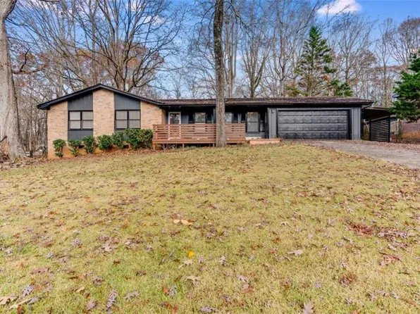 174 Tammy Dr, Dallas, GA 30132