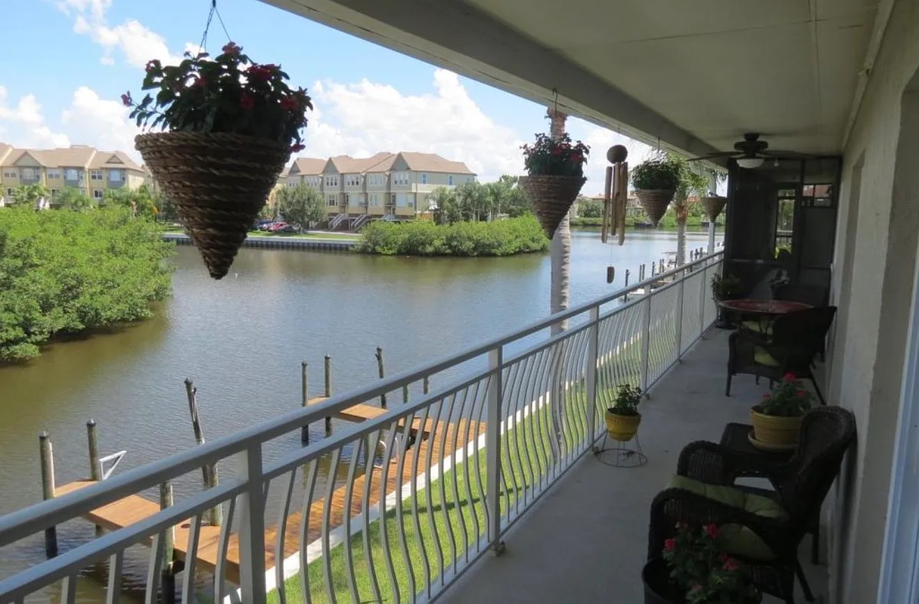 2 bed, 1100 sqft, $2,700 — Photo 3