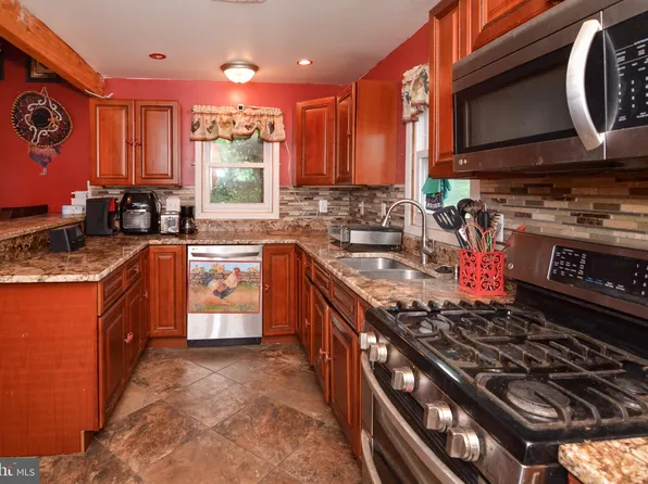 1818 Beech Ave, Hanover, MD 21076