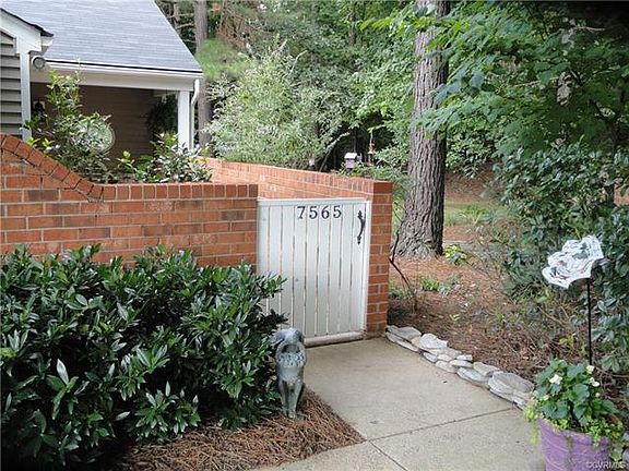 3rd image of 7565 Beauchamp Ct