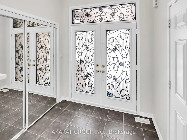 3108 Ferguson Dr — Photo 2