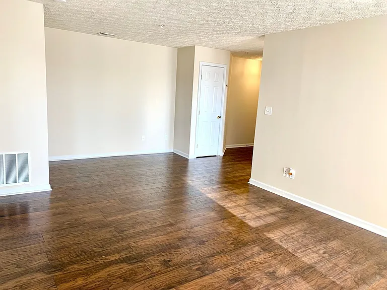 2450 Apple Blossom Ln #301 — Photo 12